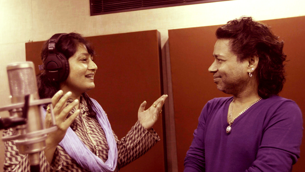 Filmmaker-composer Fauzia Arshi with singer Kailash Kher. - Pic 1