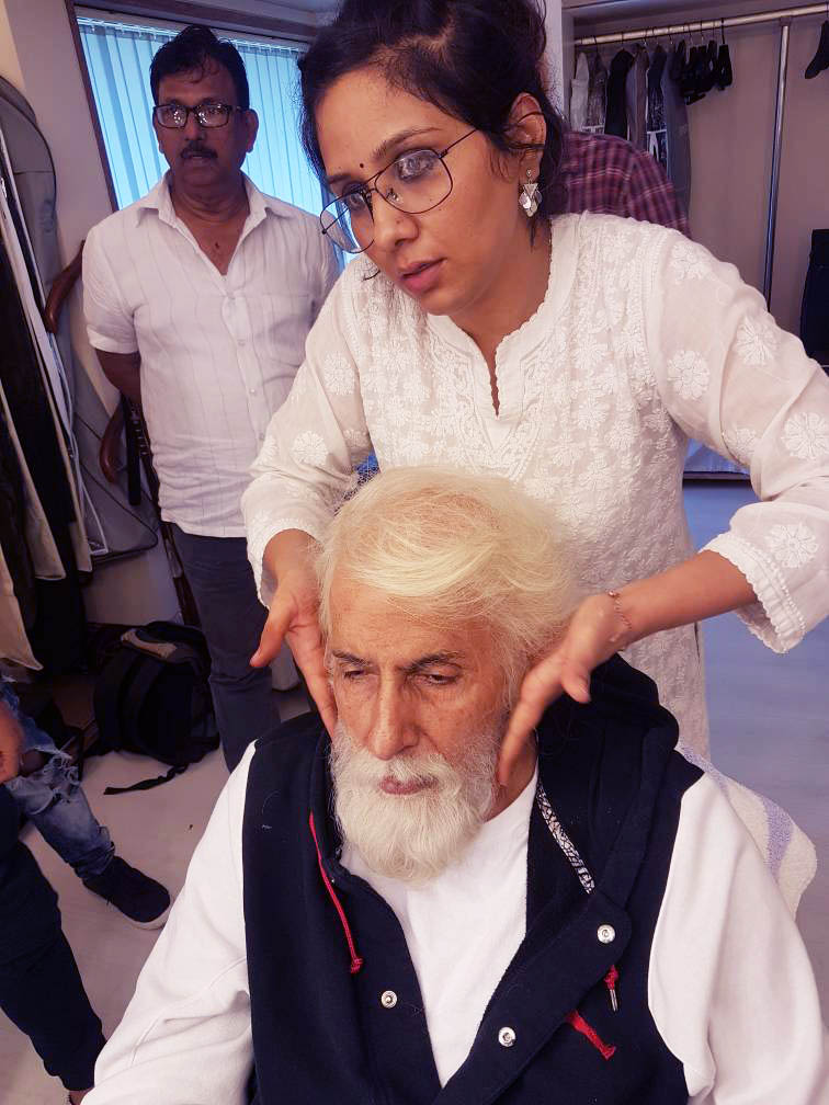 Preetisheel Singh working on Amitabh Bachchan's look on the sets of 102 Not Out.